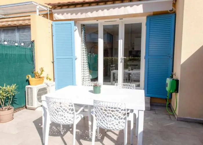 Mazet - A 300m De La / Terrasse / Wifi / La Conciergerie Varoise * La Londe-les-Maures